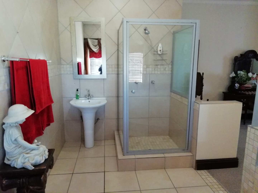 5 Bedroom Property for Sale in Keidebees Northern Cape
